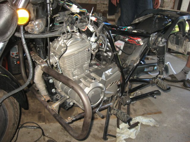 www.grzegorski.net_obrazki_moto_prace_junak121wb_4.jpg